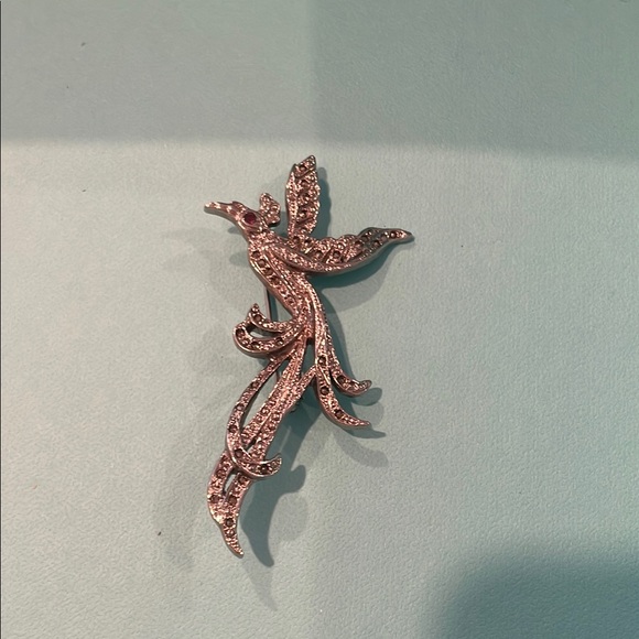 Jewelry - Elegant Silver Brooch